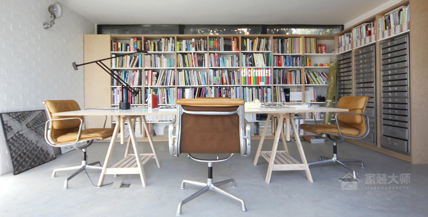 北欧风家庭办公书房图片