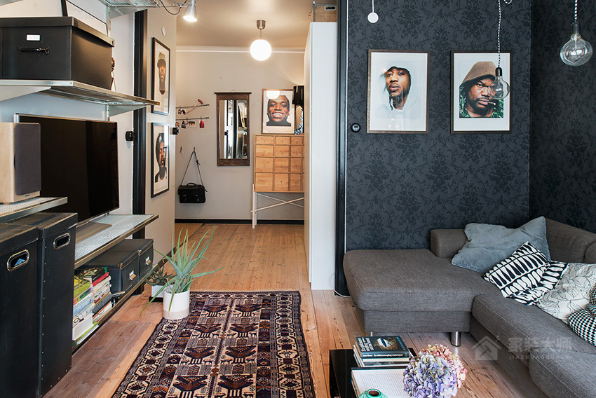 瑞典1 坪純黑系男子公寓裝修效果圖