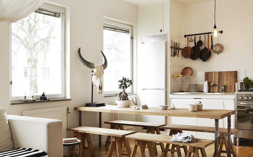 瑞典 10 坪塬木风单身公寓装修效果图