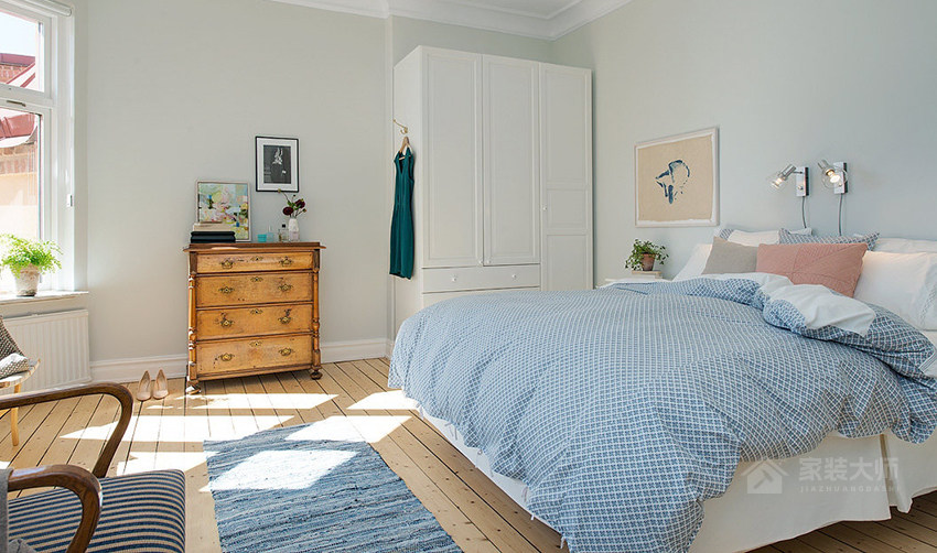 鄉村古典風(fēng)臥室雙人床圖片