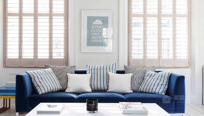 現代客廳布藝藍色沙發(fā)效果圖