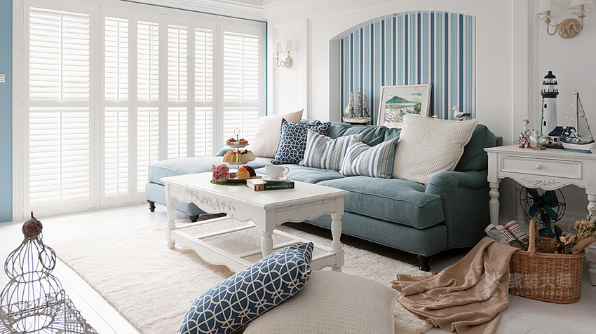 美式客厅现代蓝色䒑沙发效果图