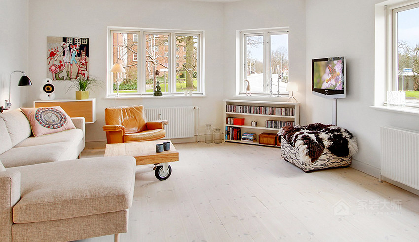 現代北歐風客廳歐式布藝米色沙發圖片