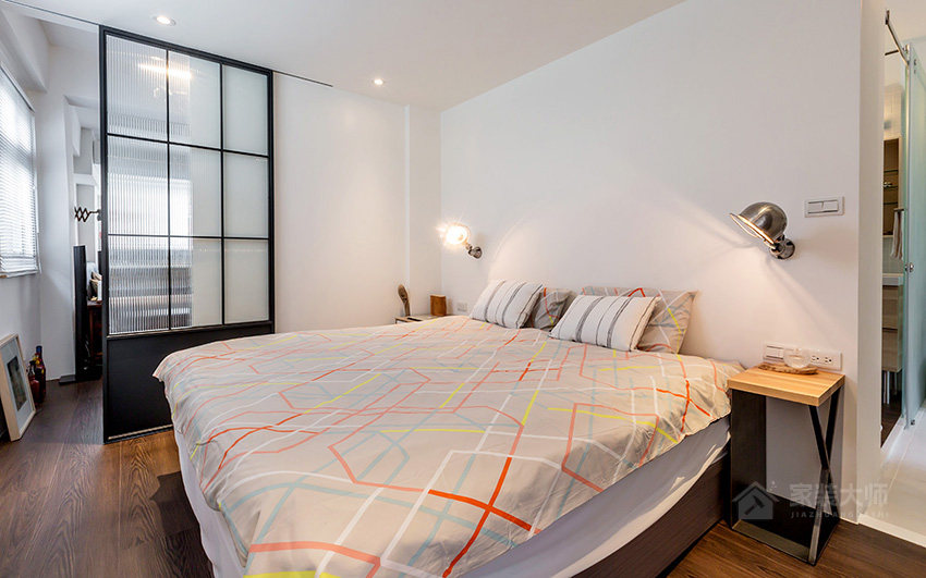 现代卧室简约双人床图片