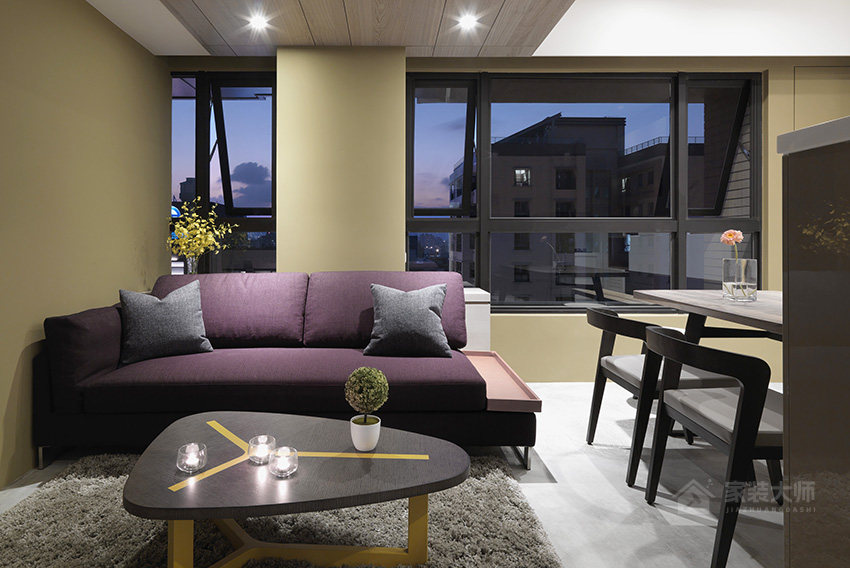 現代風客廳紫色布藝沙發圖片
