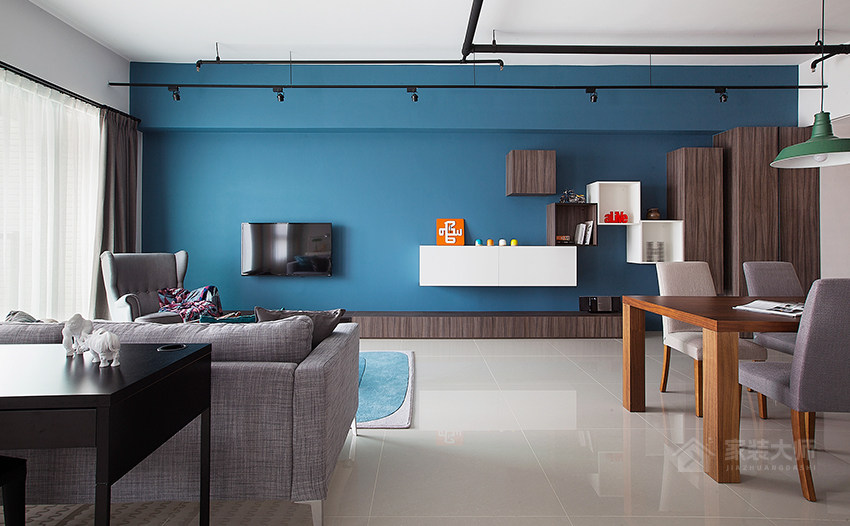 現代工業風客廳藍色簡約電視墻圖片