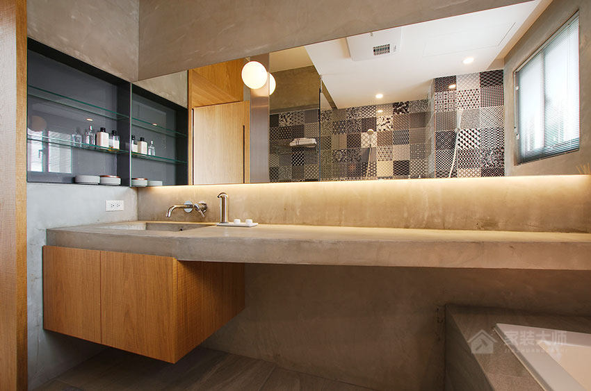 簡約復古風衛生間原木色實木浴室柜圖片