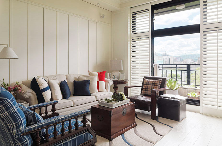 美式渡假公寓客厅现代布艺米色沙发效果图
