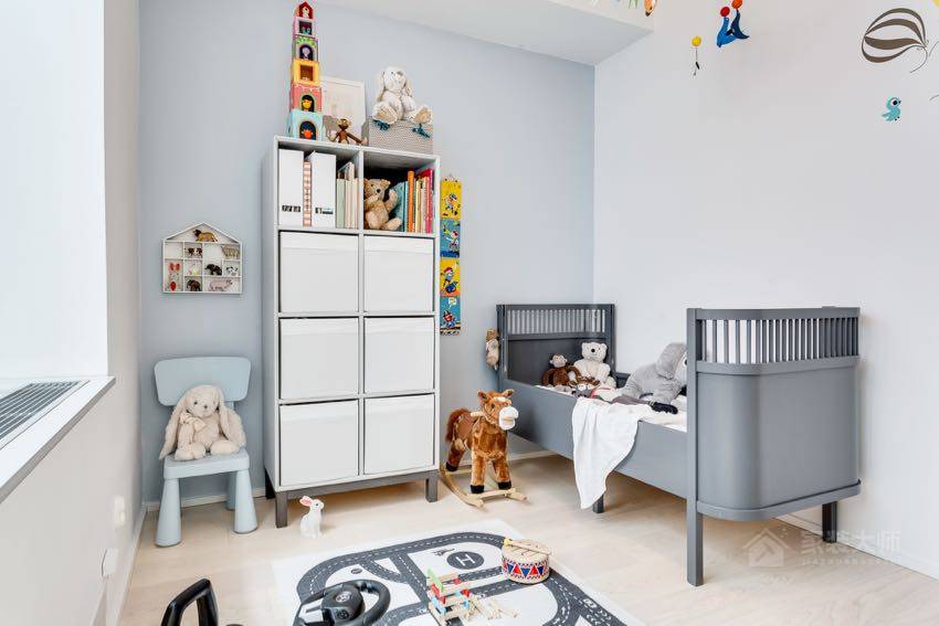 銀白系輕盈感公寓兒童房簡約兒童床圖片
