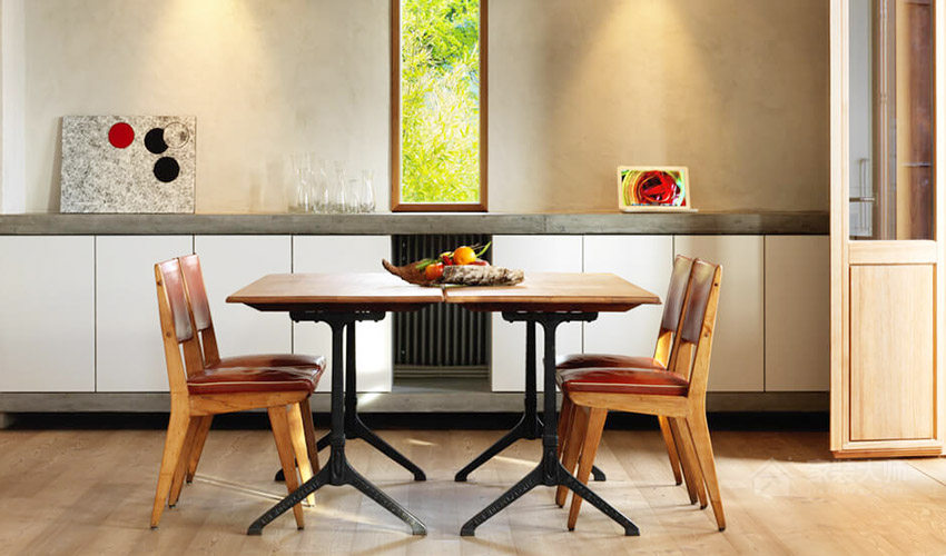 现代简约餐厅原木色四人长餐桌图片