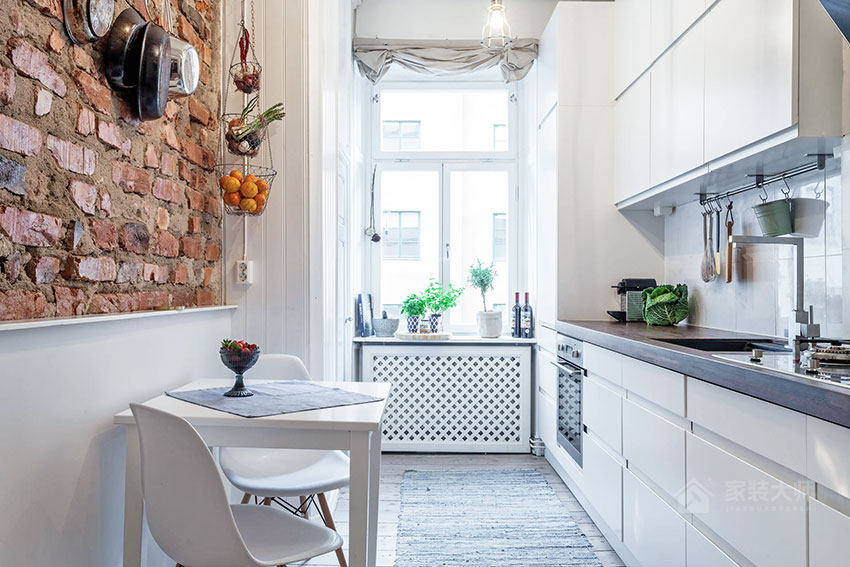 现代精致厨房简约白色橱柜门板图片