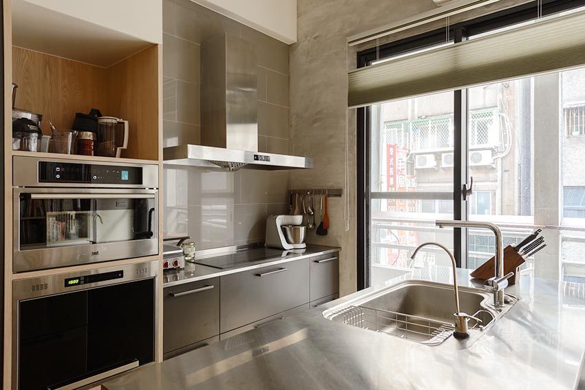 现代厨房不锈钢橱柜台面效果图