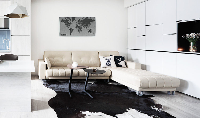 客厅欧式米色沙发展示图