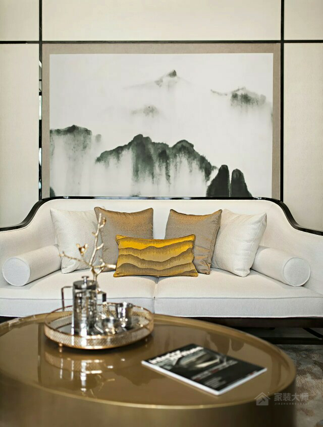 中式客廳金色圓形茶幾圖片