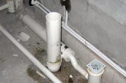 卫生间墙壁漏水是什么原因？有什么解决方法？