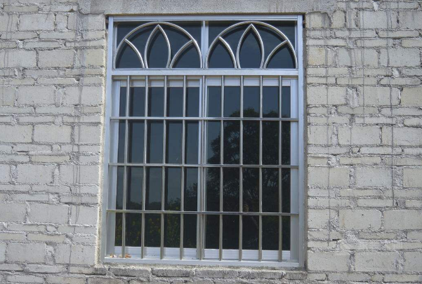 玻璃门窗安装常见问题与解决措施介绍