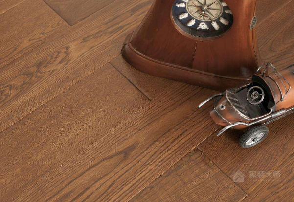 实木复合地板有几种，如何正确选购实木复合地板？