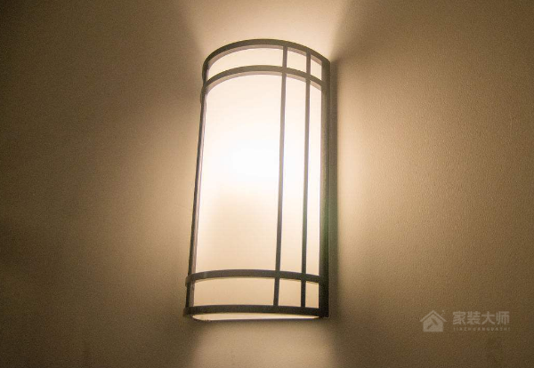 壁灯种类有几种，如何挑选卧室壁灯？