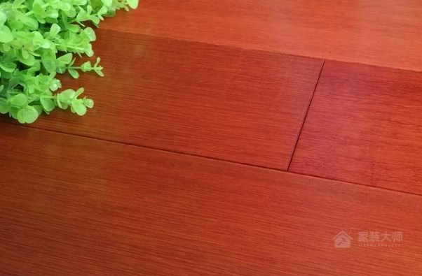 什么是钢琴烤漆地板，钢琴烤漆地板有什么特点？