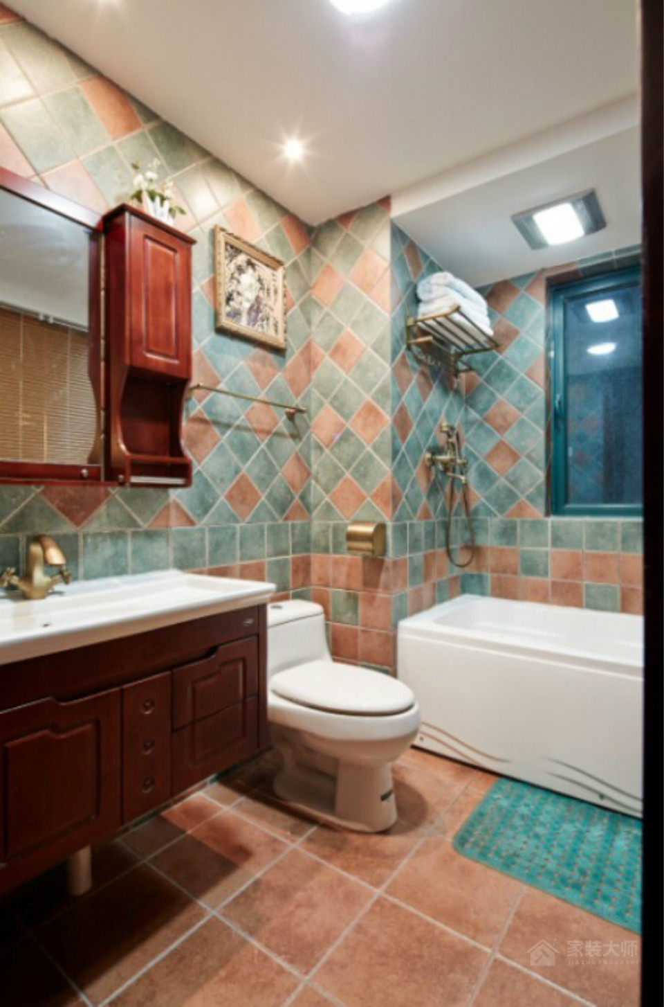美式卫生间多彩瓷砖背景墙图片