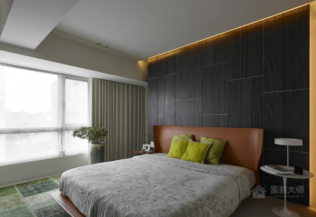 現代簡約風格臥室雙人床圖片