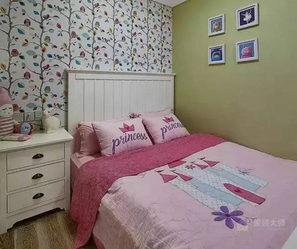美式卧室白色床头柜图片