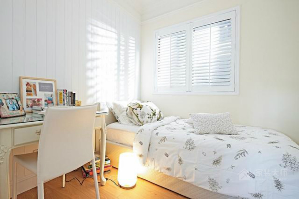 美式卧室单人床图片