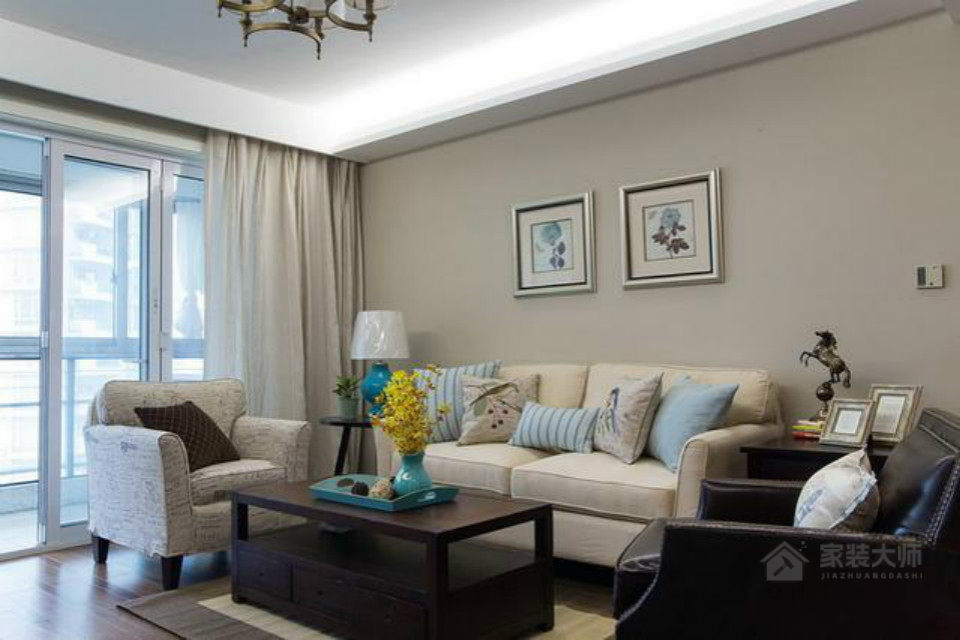 美式客厅米色沙发效果图