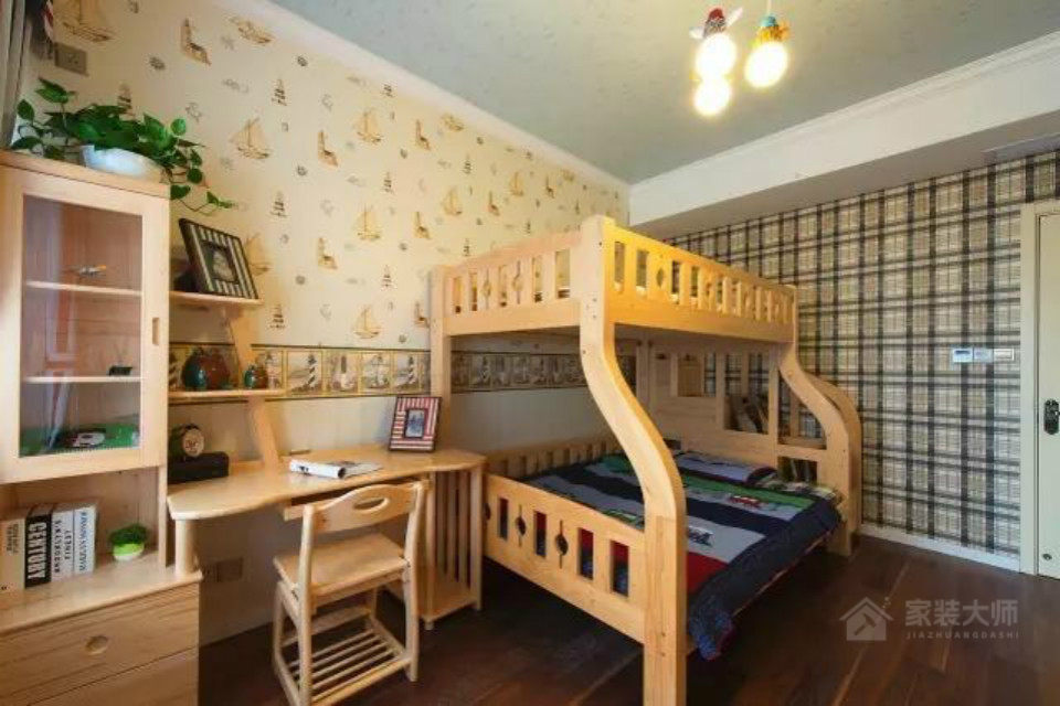 美式設計兒童房實(shí)木高低床圖片