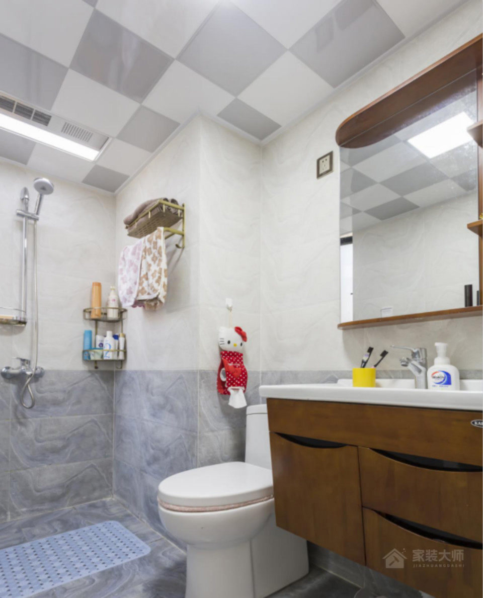 美式衛生間浴室柜圖片