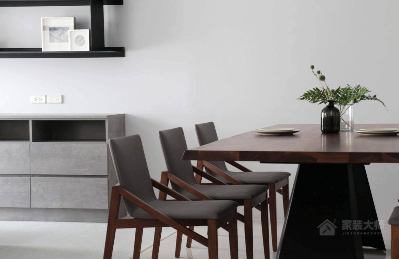 現代簡約風簡潔餐廳椅子圖片