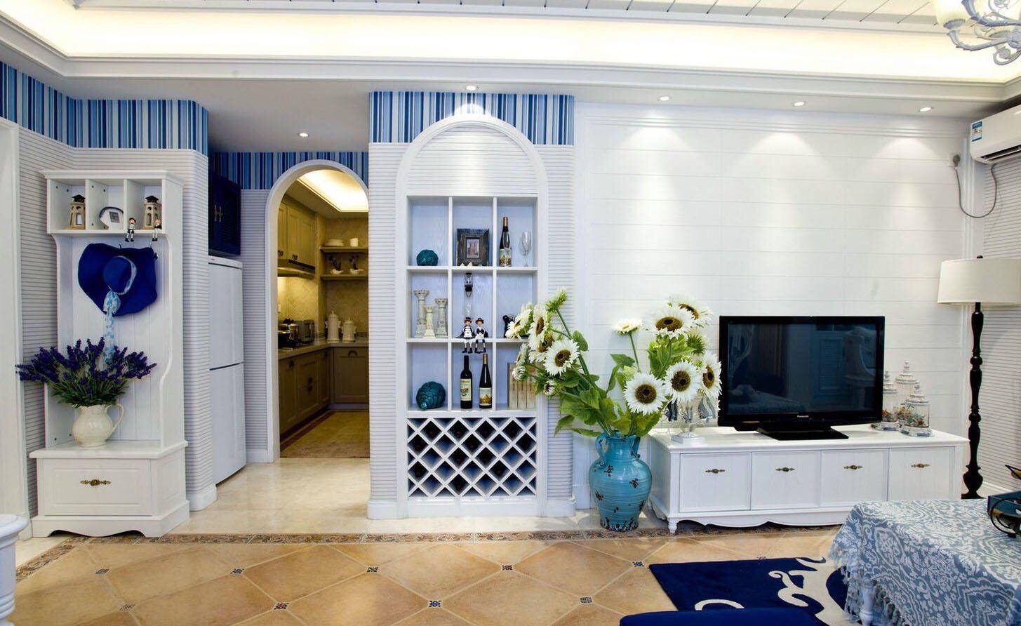 地中海風格客廳白色展示柜圖片