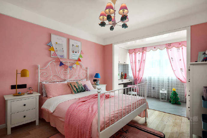 粉色公主兒童房裝修